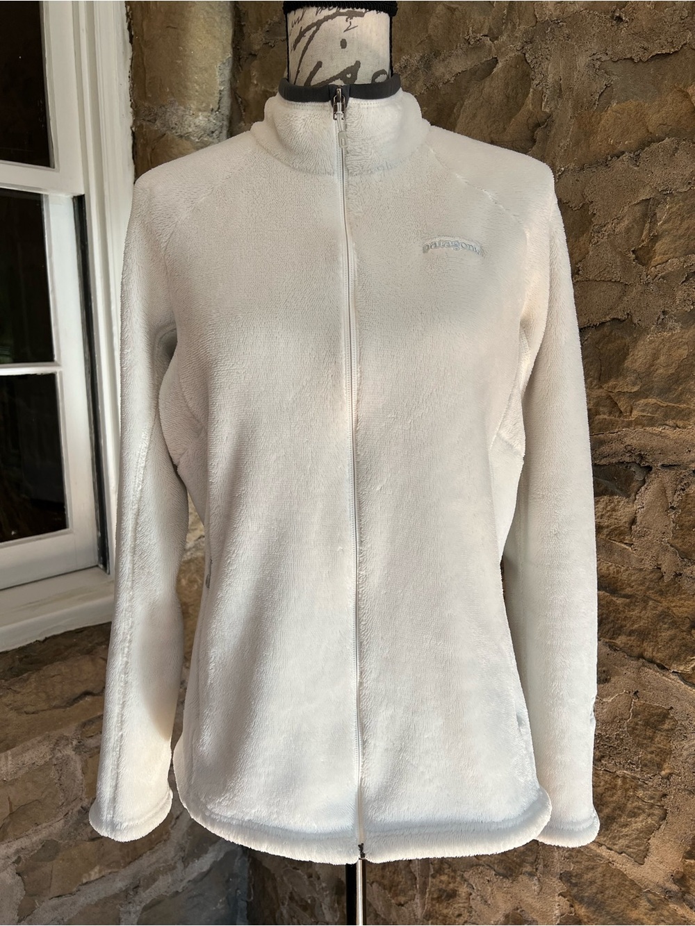 Size L Patagonia White Full-Zip R3 Hi loft Fleece Jacket